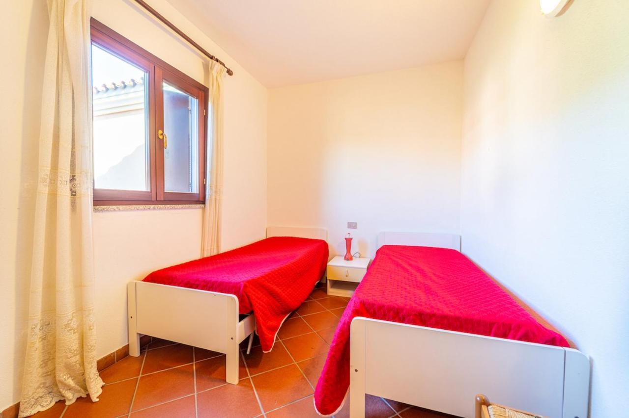 Iss Travel, L'Uddastru Panoramic Apartments - With Private Outdoor Terrace 圣特奥多罗 外观 照片